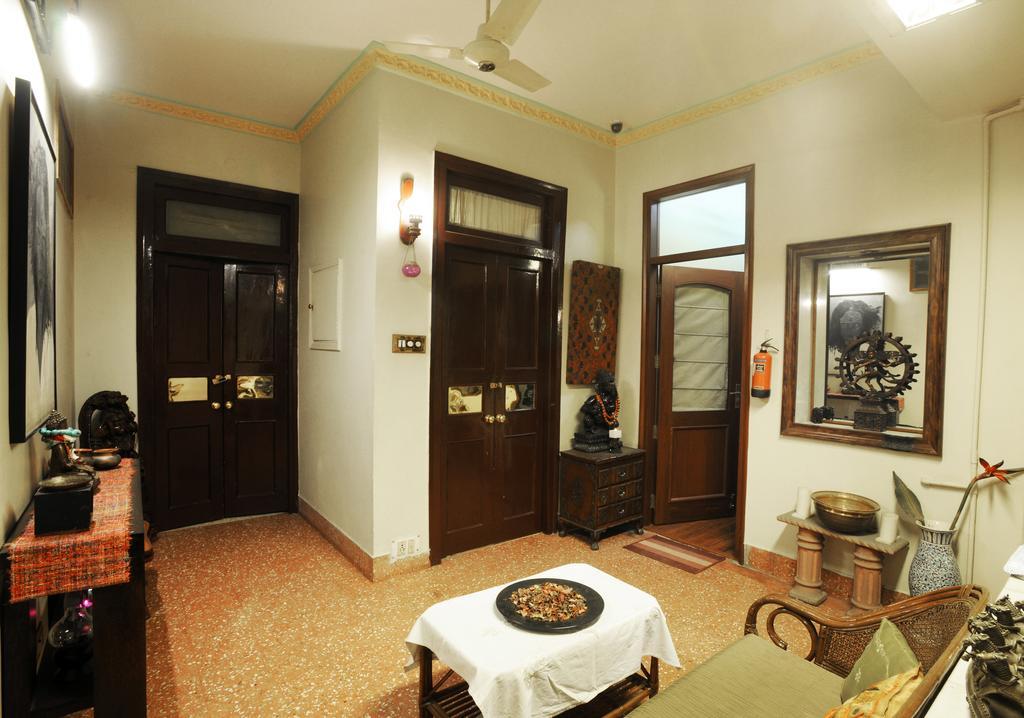 Master Bed And Breakfast New Delhi Exterior photo