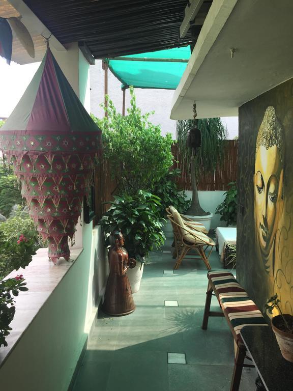 Master Bed And Breakfast New Delhi Exterior photo